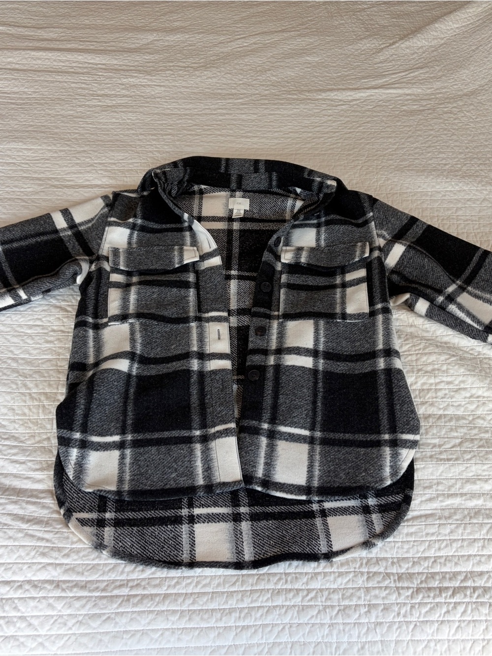 Women’s H&M Black and White Plaid Button-Down Shacket